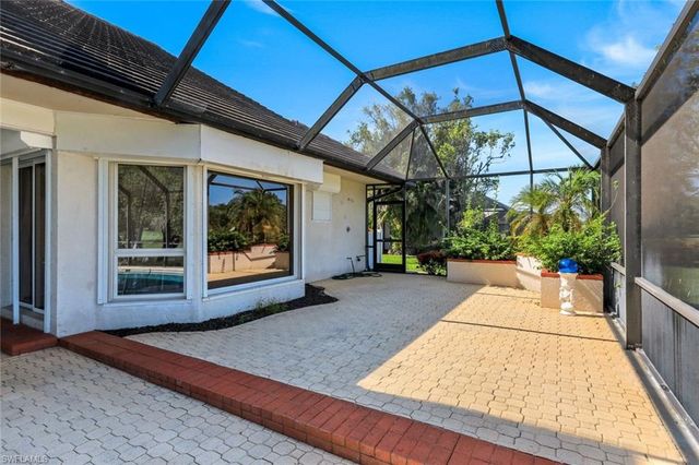 2227 Regal WAY, Naples, FL 34110