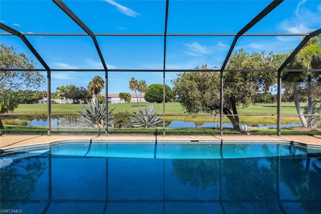 2227 Regal WAY, Naples, FL 34110