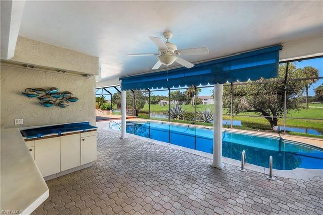 2227 Regal WAY, Naples, FL 34110