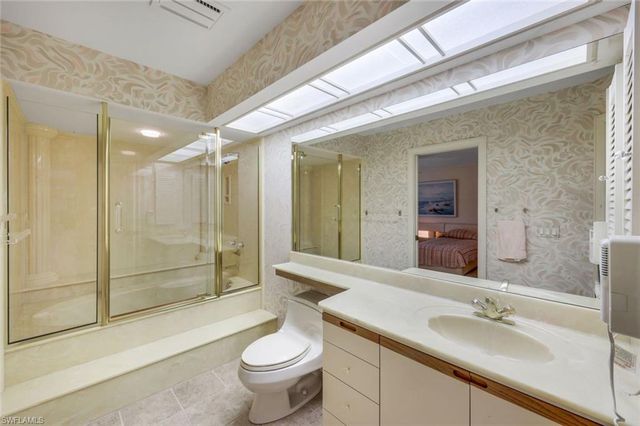 2227 Regal WAY, Naples, FL 34110