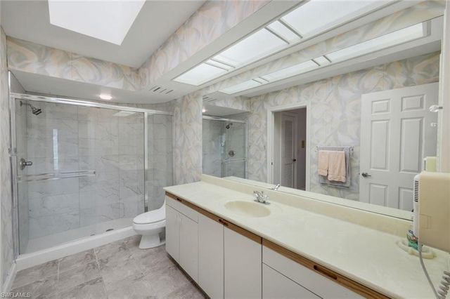 2227 Regal WAY, Naples, FL 34110