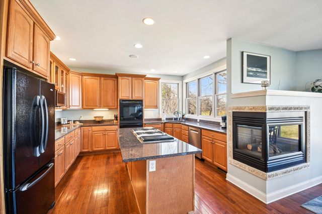 2477 Golf View Drive, River Falls, WI 54022