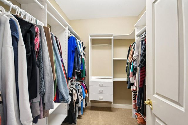 2477 Golf View Drive, River Falls, WI 54022