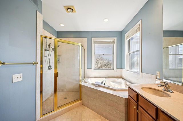 2477 Golf View Drive, River Falls, WI 54022