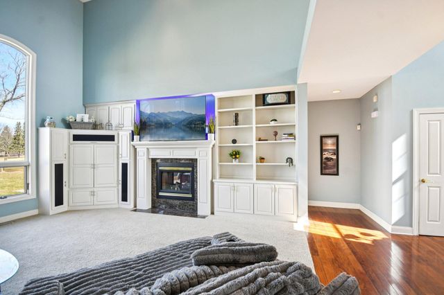 2477 Golf View Drive, River Falls, WI 54022