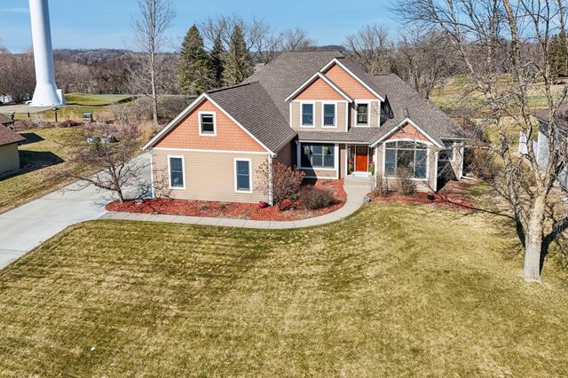 2477 Golf View Drive, River Falls, WI 54022