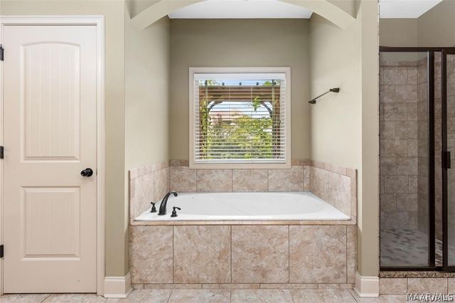 44 Stone Park Trail, Pike Road, AL 36064