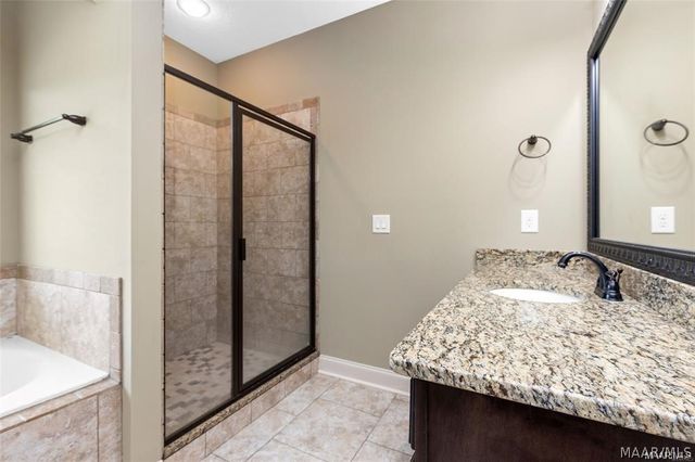 44 Stone Park Trail, Pike Road, AL 36064