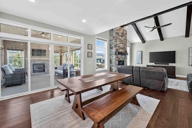 810 Lynn Street, Waunakee, WI 53597