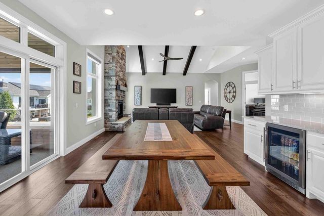 810 Lynn Street, Waunakee, WI 53597