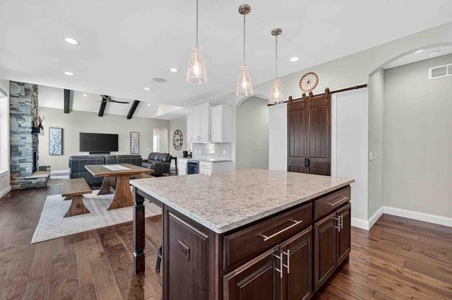 810 Lynn Street, Waunakee, WI 53597