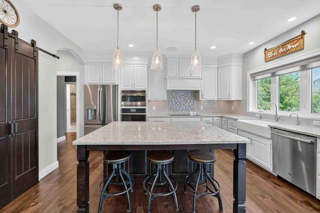 810 Lynn Street, Waunakee, WI 53597