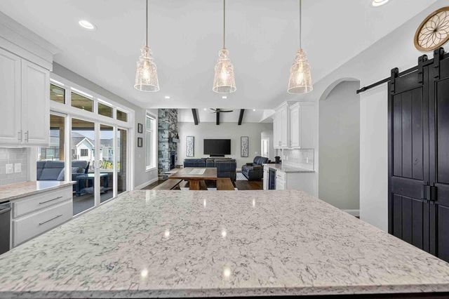 810 Lynn Street, Waunakee, WI 53597