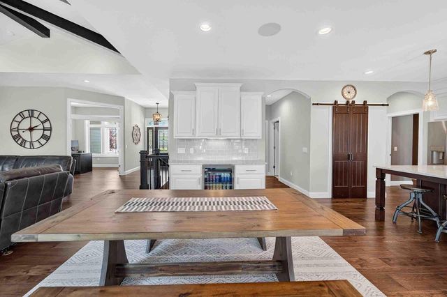 810 Lynn Street, Waunakee, WI 53597