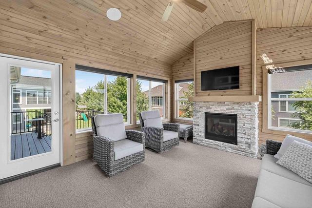 810 Lynn Street, Waunakee, WI 53597