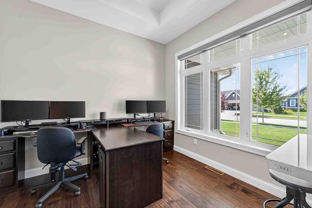 810 Lynn Street, Waunakee, WI 53597