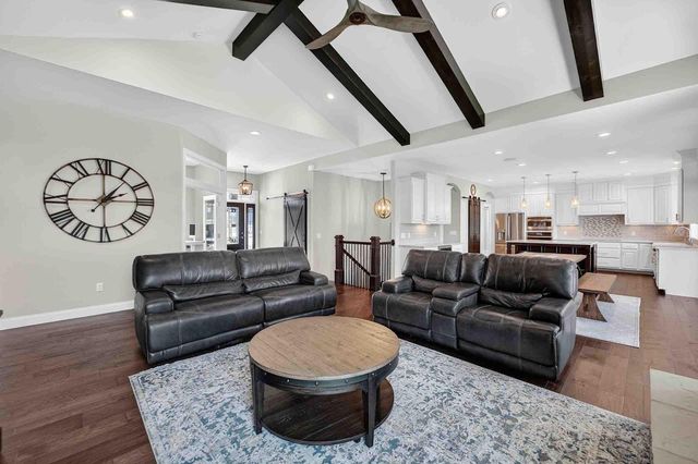 810 Lynn Street, Waunakee, WI 53597