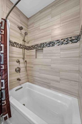 810 Lynn Street, Waunakee, WI 53597