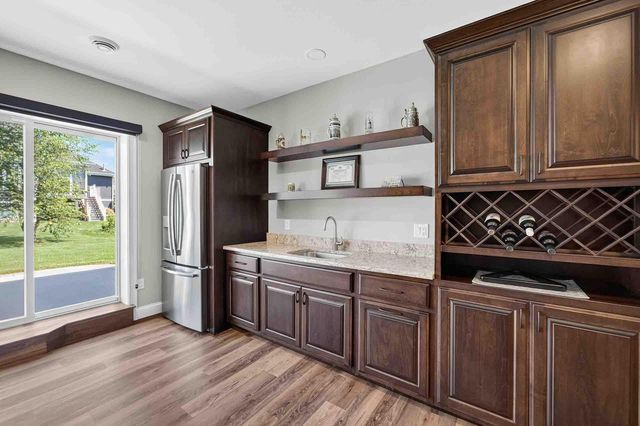 810 Lynn Street, Waunakee, WI 53597