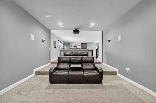 810 Lynn Street, Waunakee, WI 53597