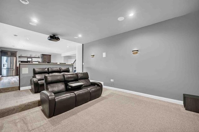 810 Lynn Street, Waunakee, WI 53597