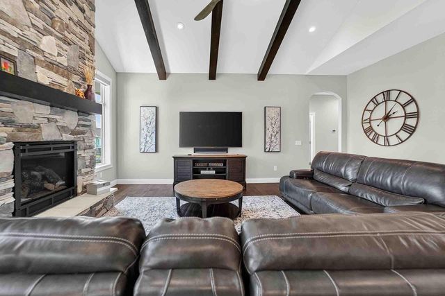 810 Lynn Street, Waunakee, WI 53597