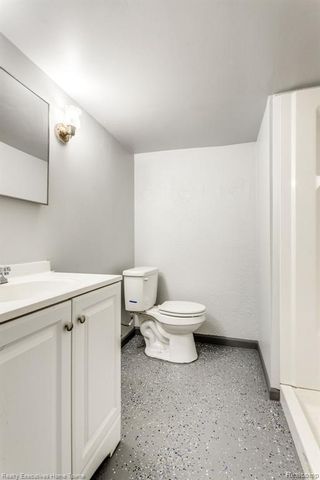 2448 Oakcrest Road, Sterling Heights, MI 48310