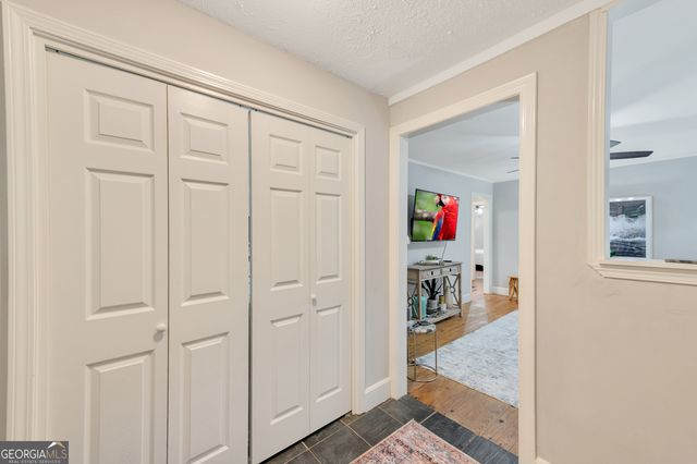192 Woods Drive NE, Marietta, GA 30060