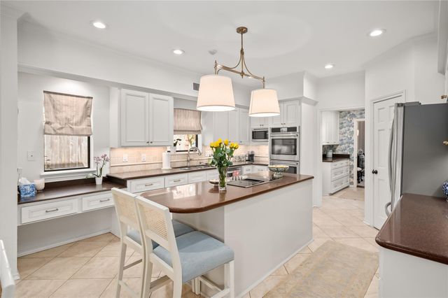 15819 N Barkers Landing Road, Houston, TX 77079