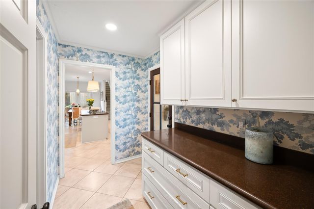 15819 N Barkers Landing Road, Houston, TX 77079