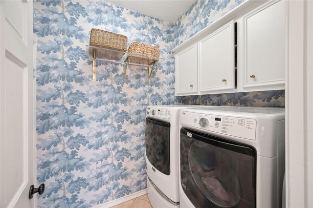 15819 N Barkers Landing Road, Houston, TX 77079