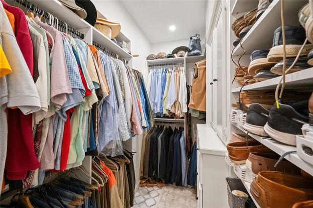 15819 N Barkers Landing Road, Houston, TX 77079