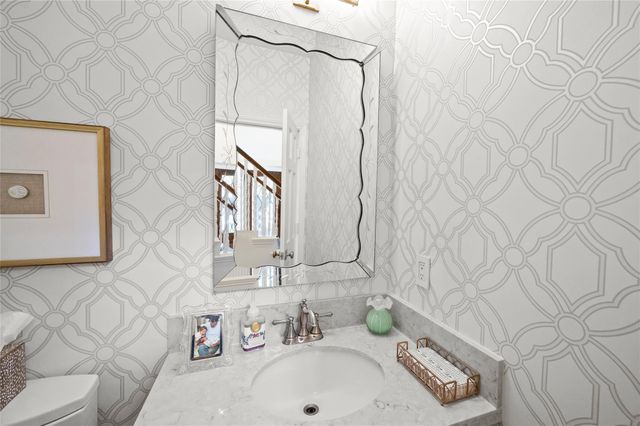 15819 N Barkers Landing Road, Houston, TX 77079