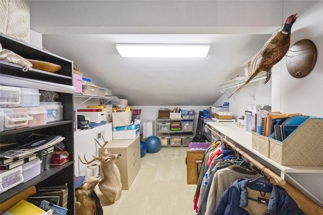 15819 N Barkers Landing Road, Houston, TX 77079