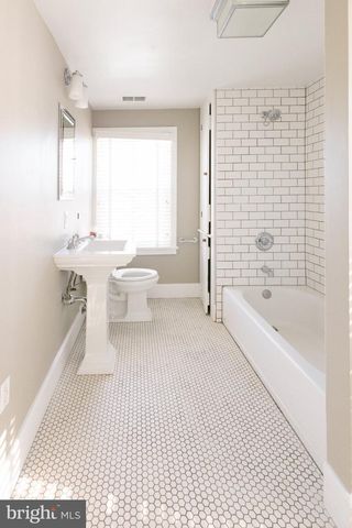 37961 FOREST MILLS RD, Leesburg, VA 20175