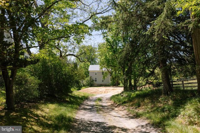 37961 FOREST MILLS RD, Leesburg, VA 20175