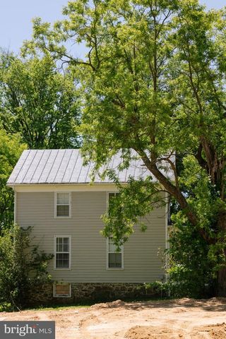 37961 FOREST MILLS RD, Leesburg, VA 20175