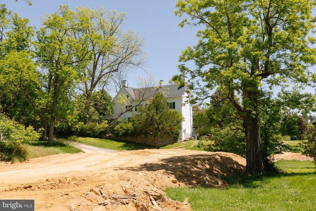 37961 FOREST MILLS RD, Leesburg, VA 20175