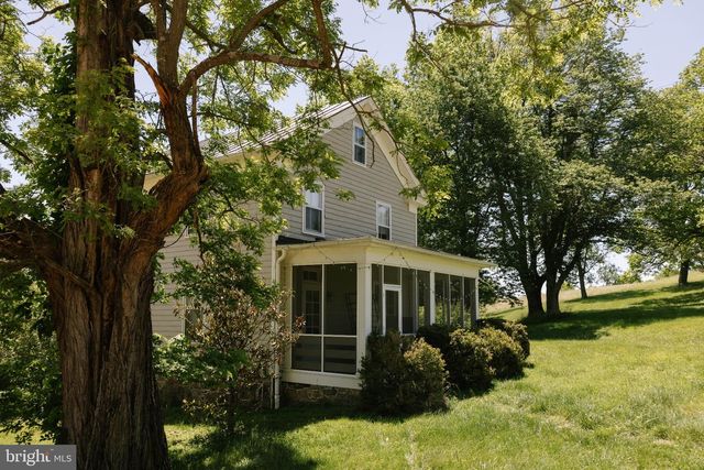 37961 FOREST MILLS RD, Leesburg, VA 20175
