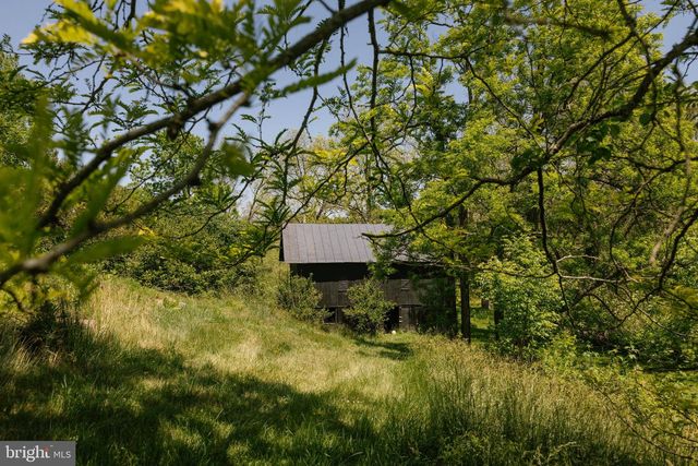 37961 FOREST MILLS RD, Leesburg, VA 20175