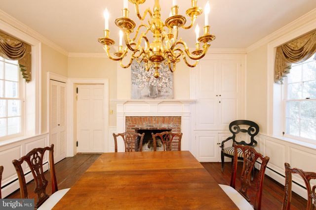 37961 FOREST MILLS RD, Leesburg, VA 20175
