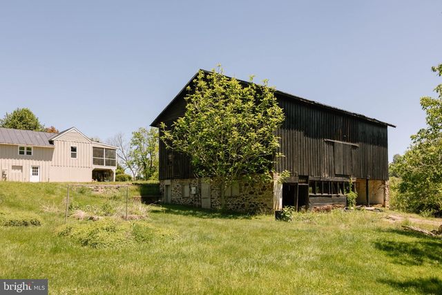 37961 FOREST MILLS RD, Leesburg, VA 20175