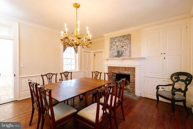 37961 FOREST MILLS RD, Leesburg, VA 20175