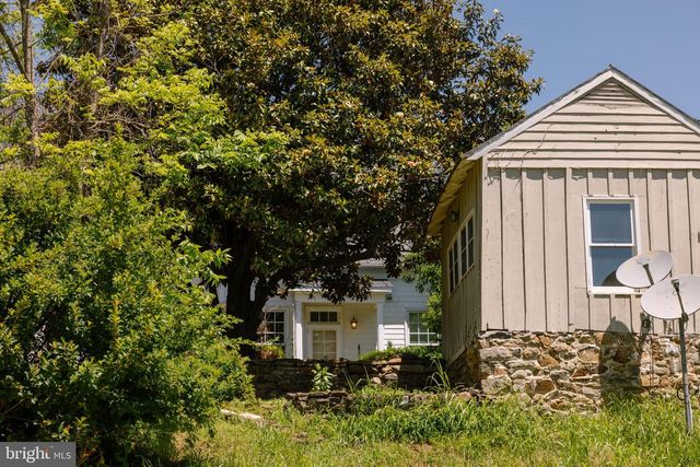 37961 FOREST MILLS RD, Leesburg, VA 20175