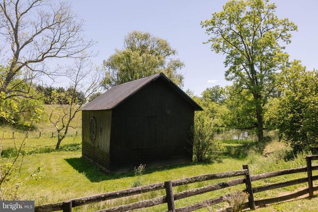 37961 FOREST MILLS RD, Leesburg, VA 20175