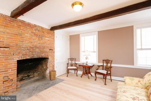 37961 FOREST MILLS RD, Leesburg, VA 20175