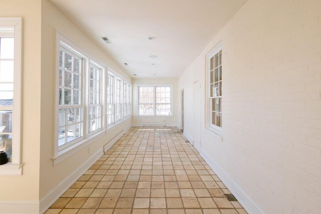 37961 FOREST MILLS RD, Leesburg, VA 20175