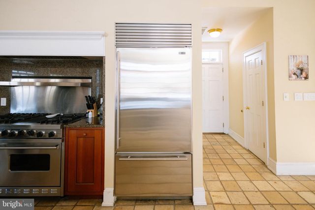 37961 FOREST MILLS RD, Leesburg, VA 20175