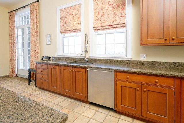 37961 FOREST MILLS RD, Leesburg, VA 20175