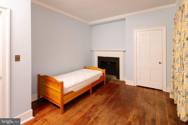 37961 FOREST MILLS RD, Leesburg, VA 20175